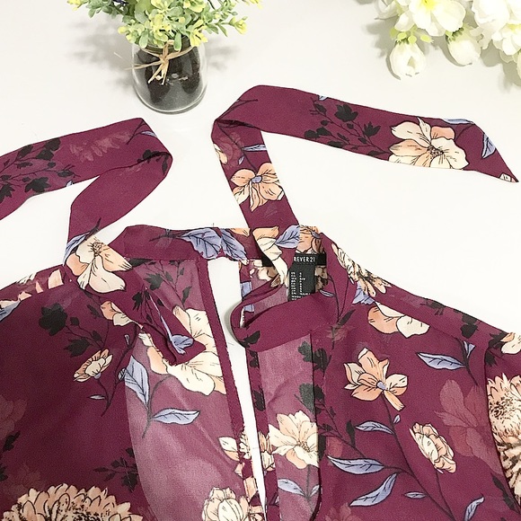 Cute Blouse - Picture 3 of 3